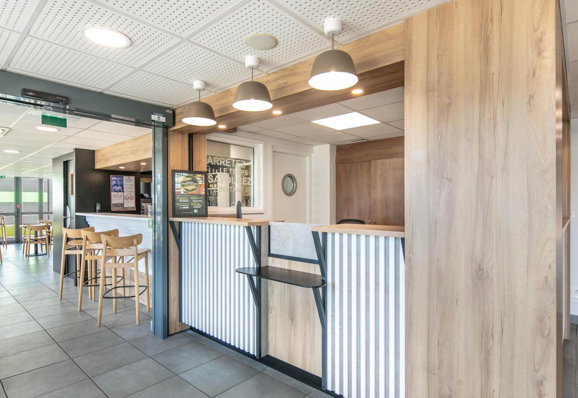 B&B Hotel Lyon Aeroport Saint-Quentin-Fallavier Εξωτερικό φωτογραφία