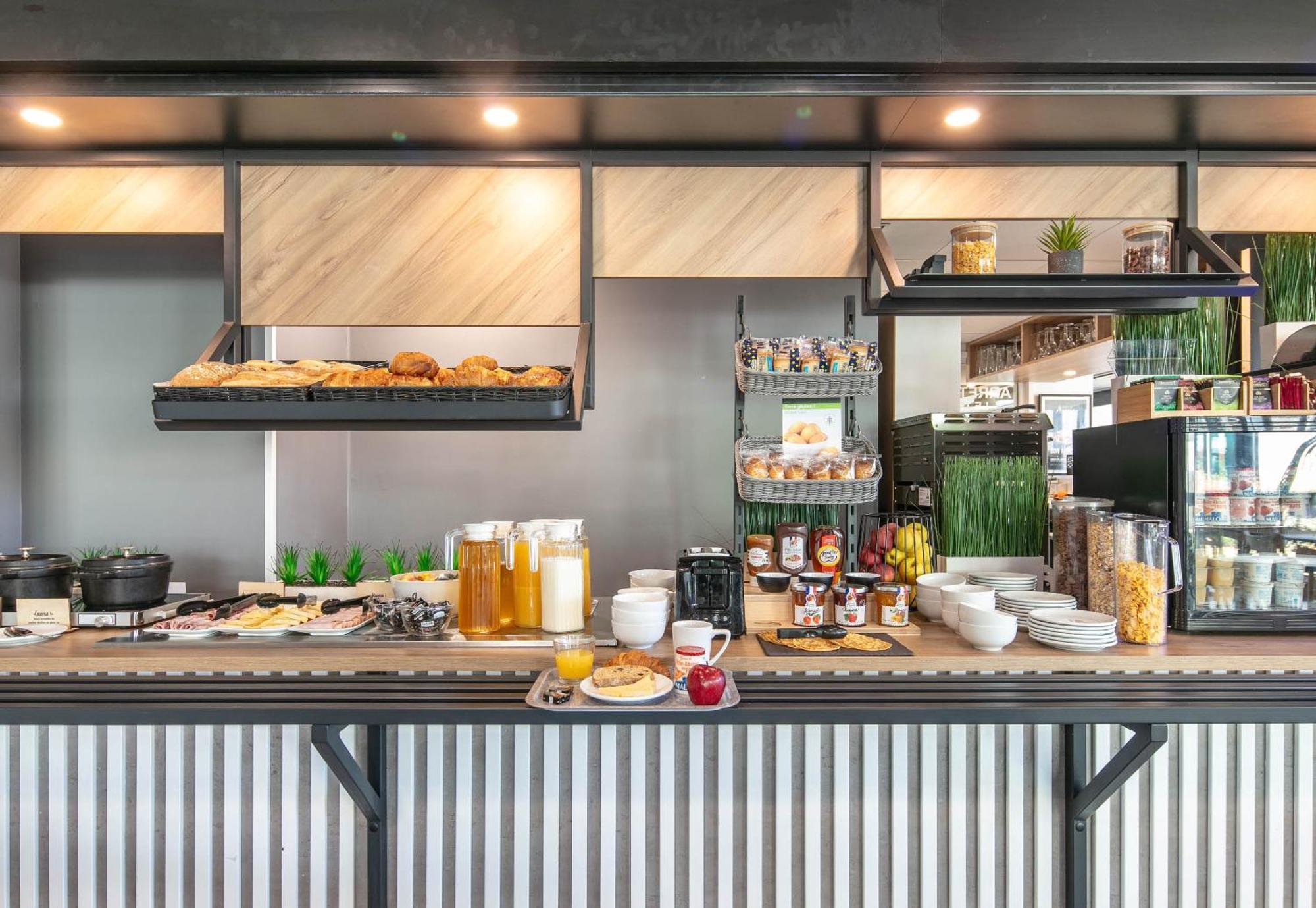 B&B Hotel Lyon Aeroport Saint-Quentin-Fallavier Εξωτερικό φωτογραφία